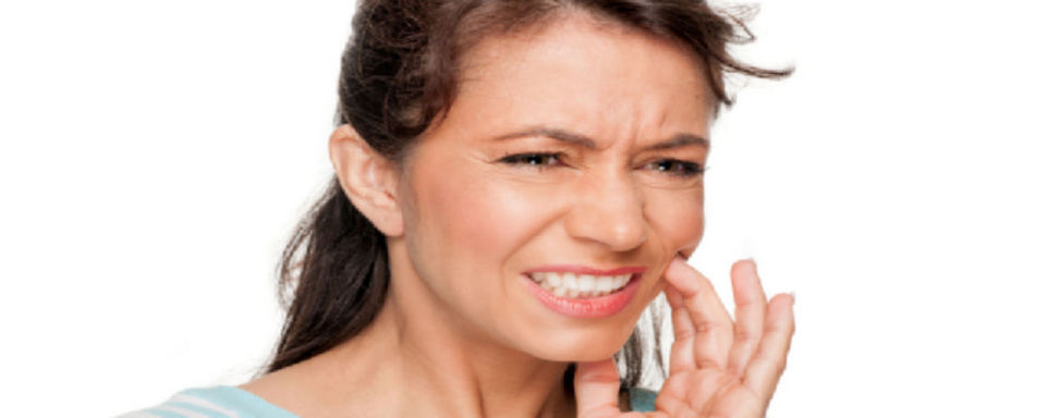7 signs that you need to see a dentist